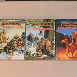 R. A. Salvatore Jäätuulen laakso -trilogia 1-3